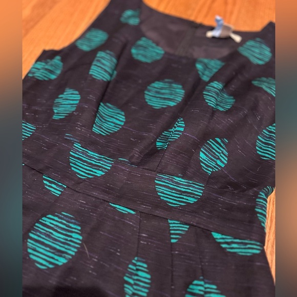 Banana republic women’s navy and green polka dot dress - size 2 - Picture 4 of 4